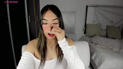 Snapshot of cieloo_ chatting on 02/17/25, 06:15 CIELO online show from 02/17/25, 06:15