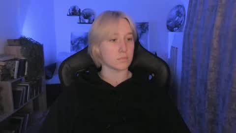 Cin Bellamy online show from 12/01/25, 05:56