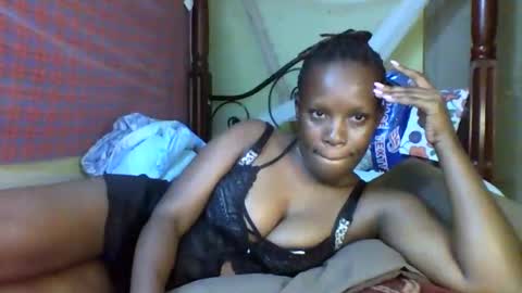 Snapshot of cinddy_14 chatting on 01/07/25, 08:13 cinddy 14 online show from 01/07/25, 08:13