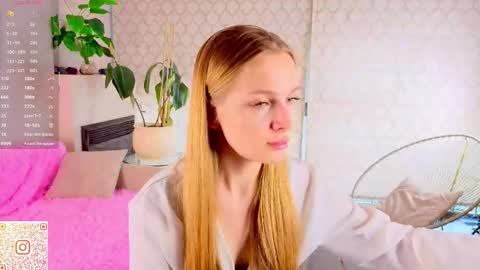 Im Cindy online show from 10/10/25, 06:23