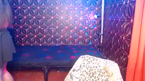 Cindy online show from 02/09/25, 07:41