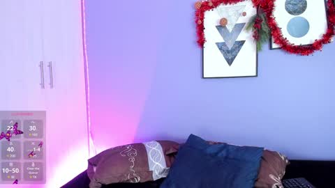 Snapshot of cinnamon_kyla chatting on 12/12/24, 06:53 cinnamon_kyla online show from 12/12/24, 06:53