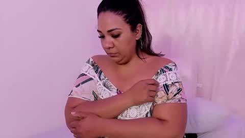 Nailha online show from 03/06/26, 10:01