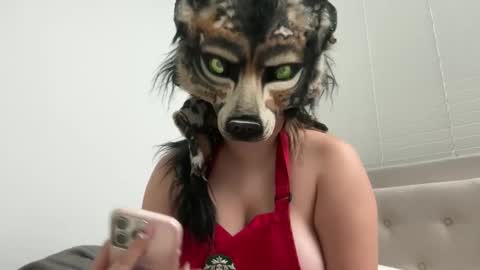 Snapshot of cinnanicos chatting on 09/11/25, 05:07 Nicky online show from 09/11/25, 05:07