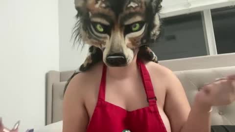 Snapshot of cinnanicos chatting on 09/21/25, 05:31 Nicky online show from 09/21/25, 05:31