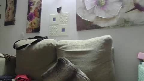 Snapshot of cinthia2525 chatting on 01/03/25, 01:25 cinthia2525 online show from 01/03/25, 01:25