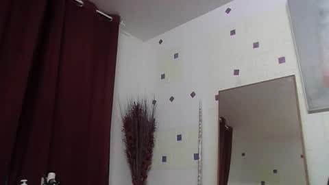 Snapshot of cinthia2525 chatting on 10/17/25, 08:06 cinthia2525 online show from 10/17/25, 08:06