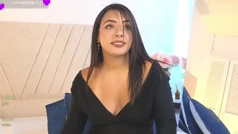 Snapshot of cinthia_cf chatting on 10/10/25, 04:50 cinthia_cf online show from 10/10/25, 04:50