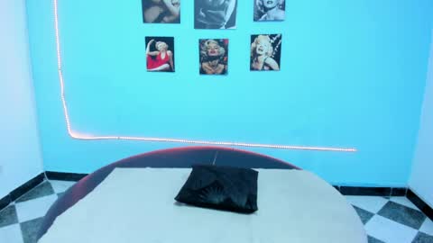 Snapshot of cinthya_dan chatting on 05/21/26, 06:15 Cinthya online show from 05/21/26, 06:15