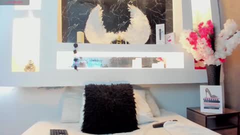 Cinthya  online show from 09/23/25, 12:08