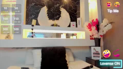 Cinthya  online show from 10/08/25, 12:14