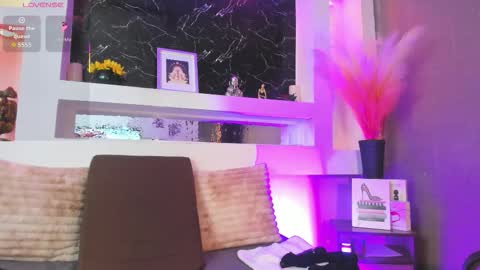 Cinthya  online show from 03/30/26, 12:39