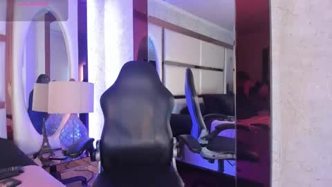 cinthya_walker1 online show from 03/24/26, 02:55