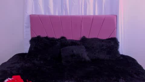 CintiaCollins  online show from 12/13/25, 08:14