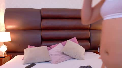 Pretty Cintia  online show from 04/21/26, 01:53