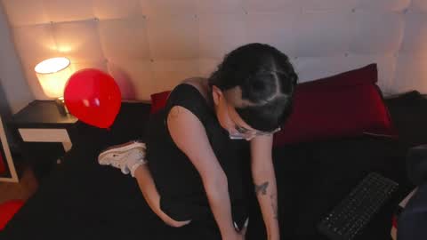 Cintya online show from 02/25/25, 01:09