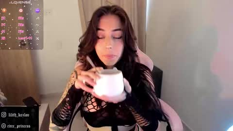 Paulina online show from 10/23/25, 09:57