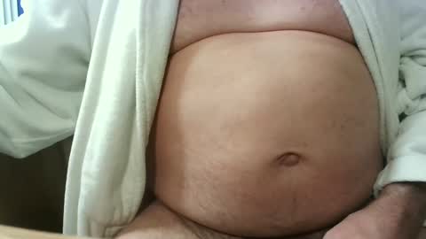 Snapshot of circus_bear chatting on 01/31/25, 06:02 Circus Bear online show from 01/31/25, 06:02