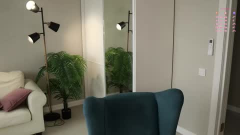 Sandy online show from 10/14/25, 07:20