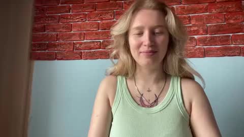 citrusblissss online show from 10/01/25, 02:39