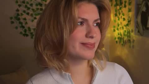 Snapshot of citruska chatting on 11/28/25, 05:21 karina online show from 11/28/25, 05:21