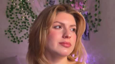 Snapshot of citruska chatting on 11/30/25, 03:05 karina online show from 11/30/25, 03:05