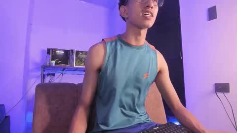 cj_davis1 online show from 11/07/25, 08:25