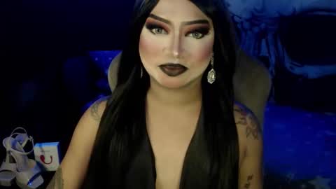 Snapshot of cj_parker69 chatting on 11/09/25, 02:48 QUEEN CESS online show from 11/09/25, 02:48