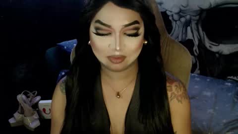 Snapshot of cj_parker69 chatting on 12/16/25, 06:46 QUEEN CESS online show from 12/16/25, 06:46