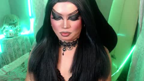 Snapshot of cj_parker69 chatting on 06/22/26, 06:05 QUEEN CESS online show from 06/22/26, 06:05