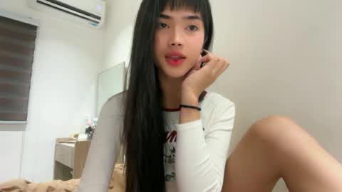 Snapshot of claire_siroksi chatting on 07/27/26, 11:06 claire_siroksi online show from 07/27/26, 11:06