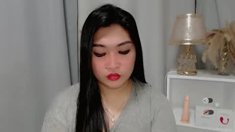 Snapshot of claire_wntr chatting on 06/04/26, 04:40 CLAIRE online show from 06/04/26, 04:40