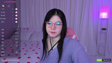 Snapshot of clairefaers chatting on 01/15/25, 09:56 Claire Faers online show from 01/15/25, 09:56