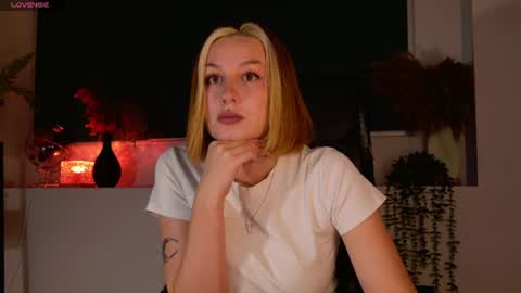Snapshot of clairemathis chatting on 08/02/26, 02:37 Claire online show from 08/02/26, 02:37