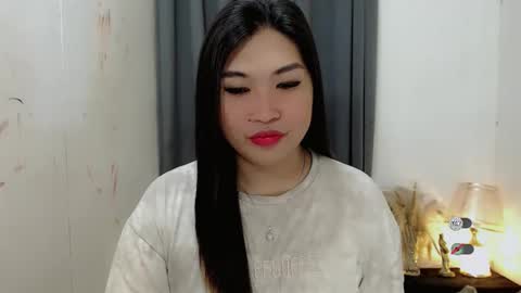 CLAIRE online show from 10/17/25, 04:37