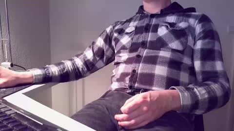 clamshive7 online show from 02/04/26, 12:33