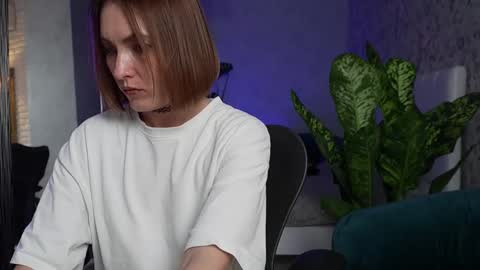 Snapshot of clara_bendover chatting on 11/29/25, 07:06 Clara online show from 11/29/25, 07:06