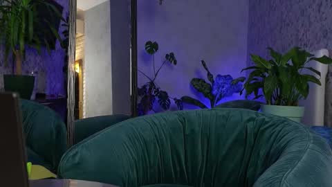 Snapshot of clara_bendover chatting on 02/25/26, 06:28 Clara online show from 02/25/26, 06:28