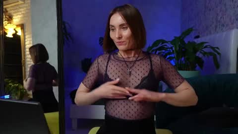 Clara online show from 04/03/26, 05:55