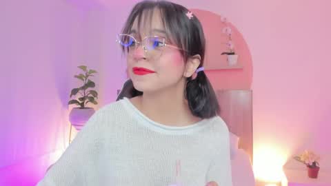 Snapshot of clara_lu chatting on 05/01/26, 02:27 C L A R A online show from 05/01/26, 02:27