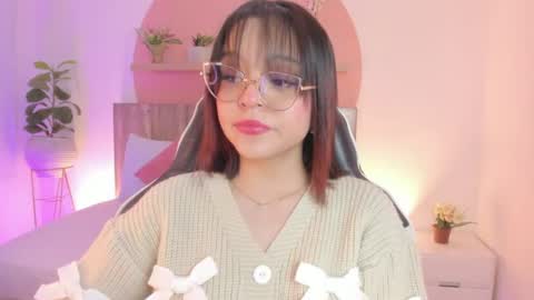 Snapshot of clara_lu chatting on 06/10/26, 02:45 C L A R A online show from 06/10/26, 02:45