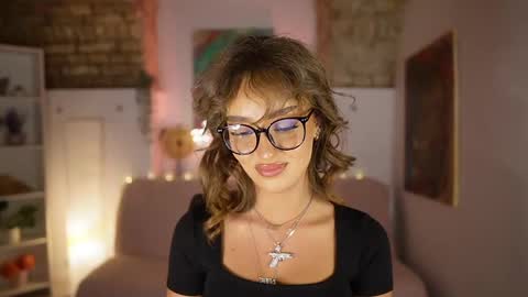 Clara smile online show from 02/25/25, 07:25