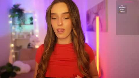 Clara smile online show from 03/06/26, 08:27