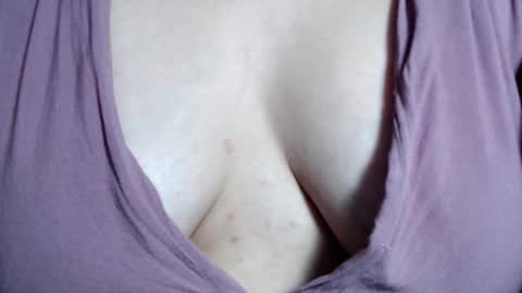 CLARA AT YOUR SERVICE online show from 02/10/25, 06:20