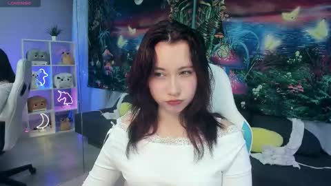 Snapshot of clarabenson chatting on 10/21/25, 06:52 clarabenson online show from 10/21/25, 06:52