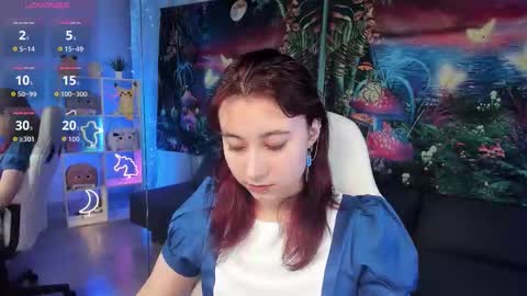 Snapshot of clarabenson chatting on 10/30/25, 07:14 clarabenson online show from 10/30/25, 07:14