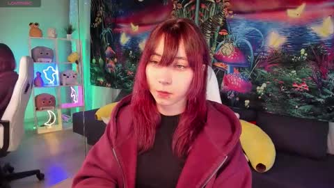 Snapshot of clarabenson chatting on 11/03/25, 06:20 clarabenson online show from 11/03/25, 06:20