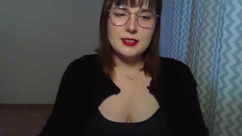 Snapshot of claralovely chatting on 06/15/26, 05:59 Clara online show from 06/15/26, 05:59