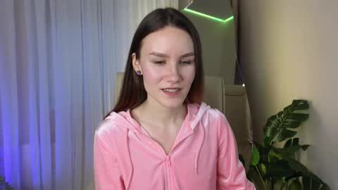 Claire online show from 03/09/25, 09:24