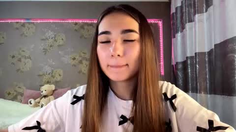 Yuna online show from 11/28/25, 11:13